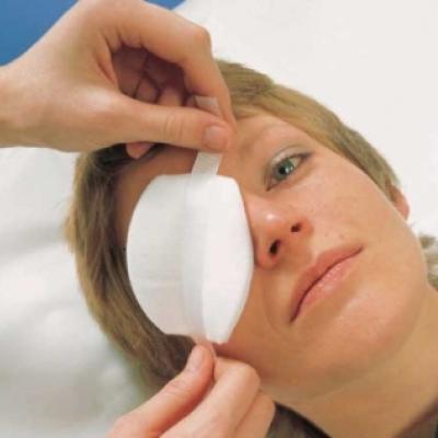 Доврачебная помощь при повреждении глаза